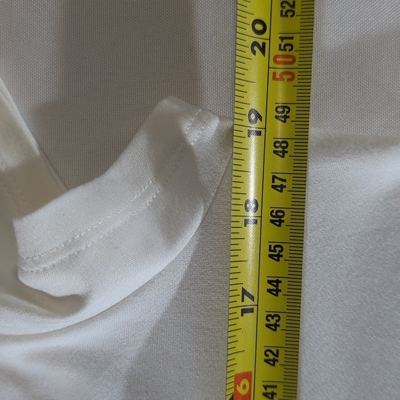 Hello Kitty Shirt Size Small - Picture 3 of 6